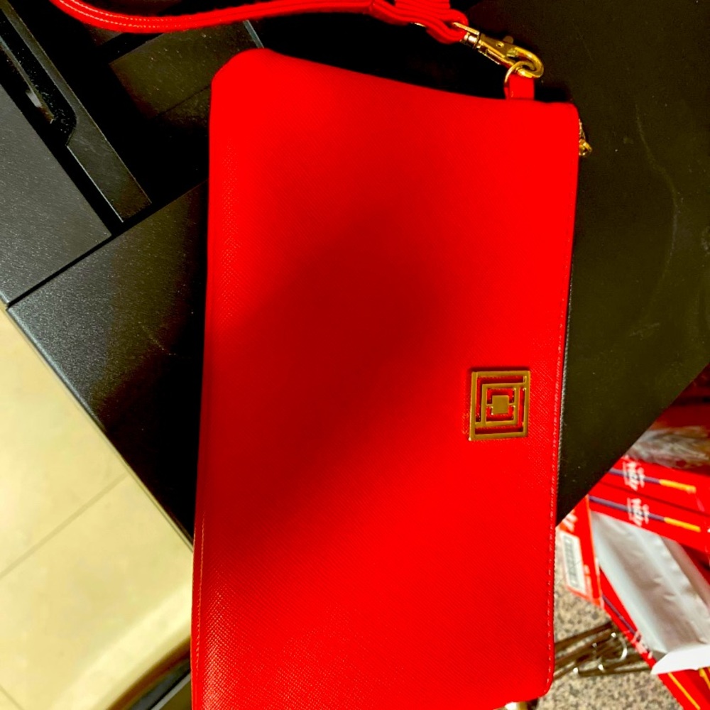 Liz Claiborne wristlet